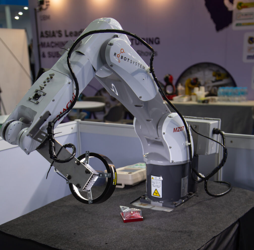 ProPak Asia 2018（タイ・バンコク）では、NACHI超高速ロボットアームが展示された。